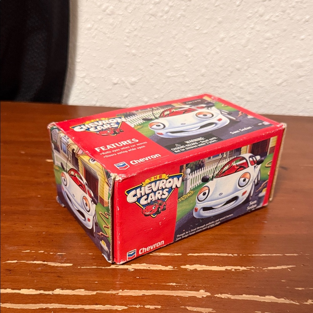 Sam Sedan ‘The Chevron Cars’
